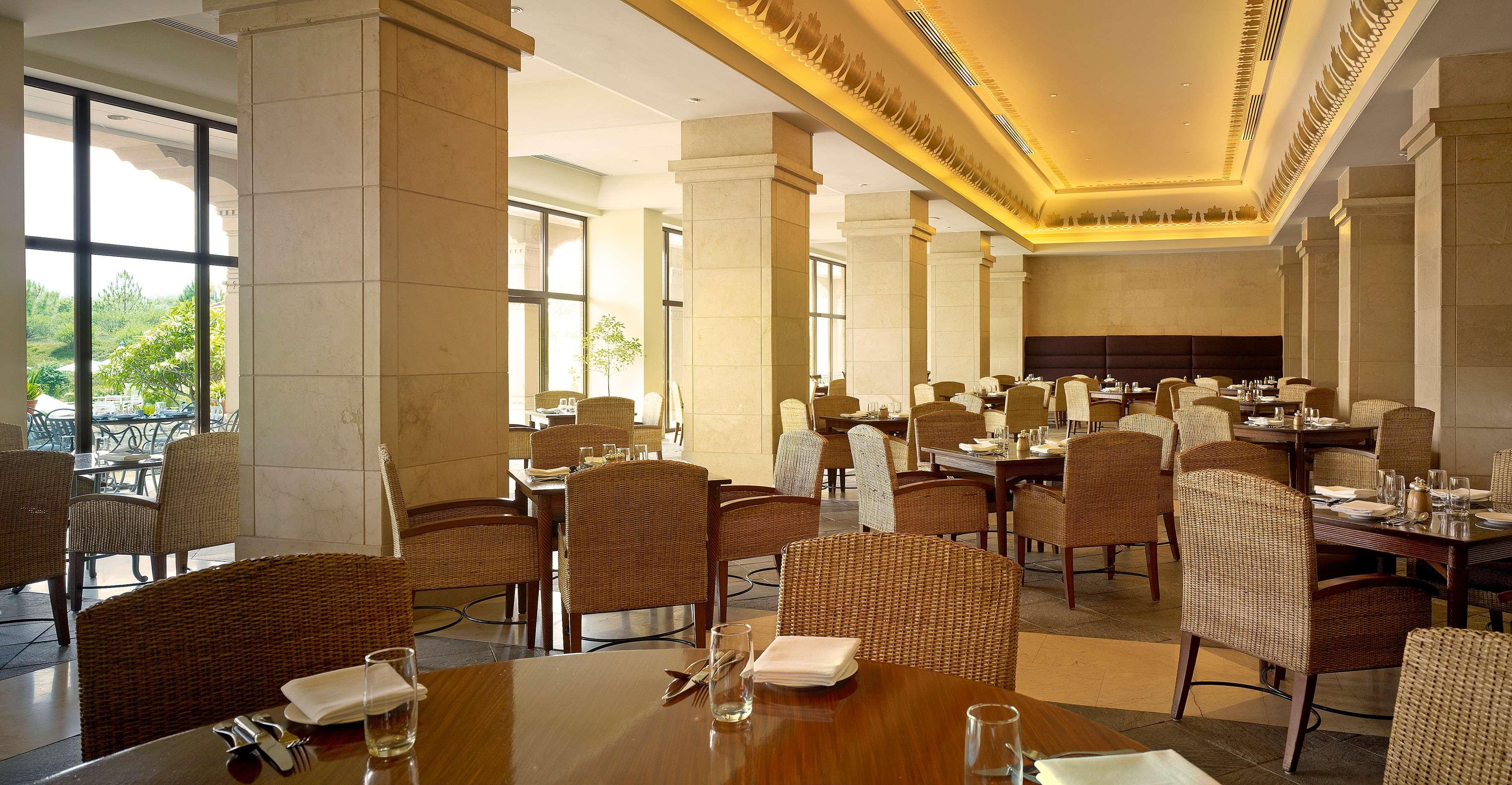 Hyatt Regency Kathmandu Hotel Eksteriør billede
