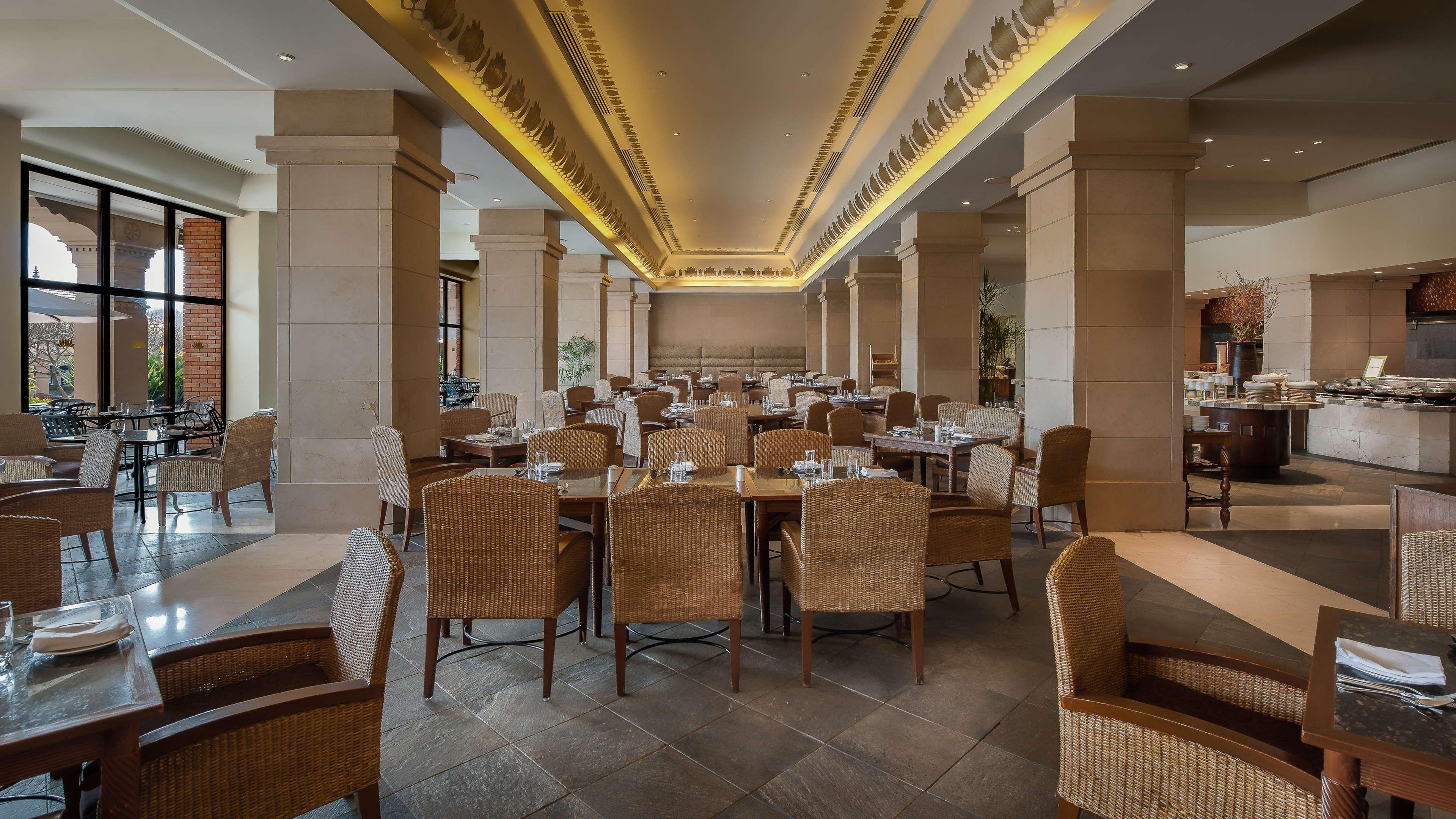 Hyatt Regency Kathmandu Hotel Eksteriør billede